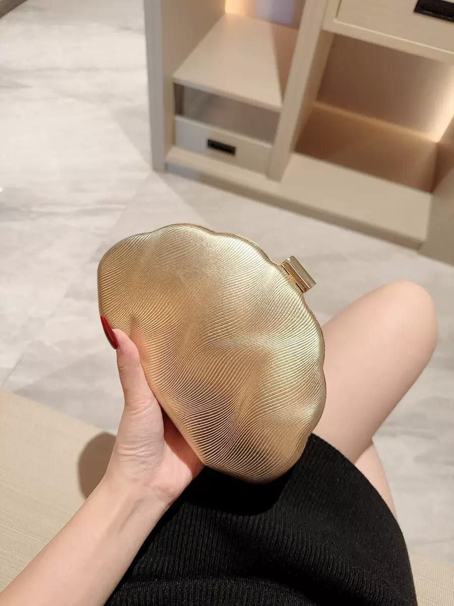 Seashell clutch
