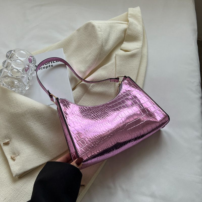 Cutesy shoulder bag