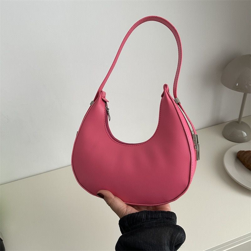 ‘Classic 90s’ shoulder bag